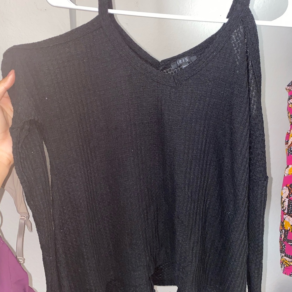 Black Cold Shoulder Long Sleeve